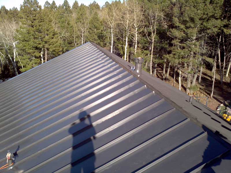 Standing seam roofing