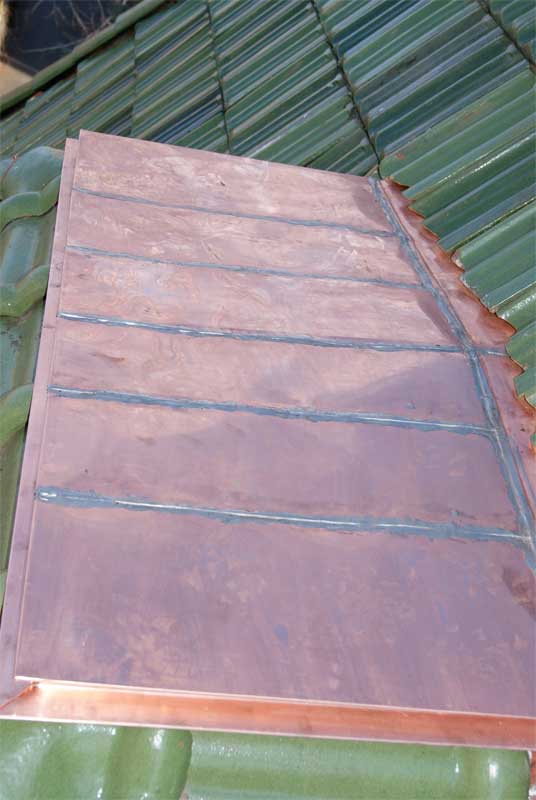 Standing seam flat roof